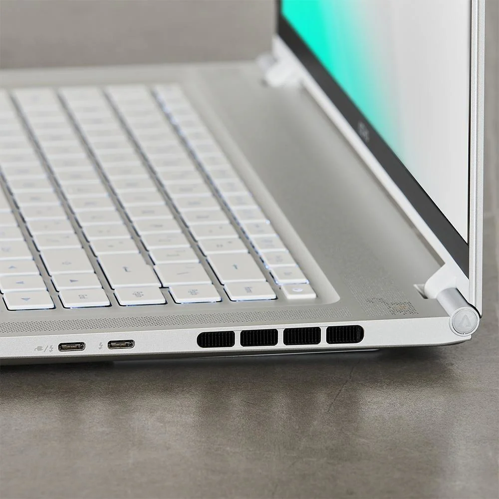 GIGABYTE AERO 16 OLED BSF-73DE994SO. 40.64 cm (16 Zoll). i7-13700H. RTX 4070 Gaming Notebook